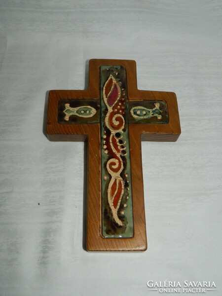 Barkos bea fire enamel crucifix