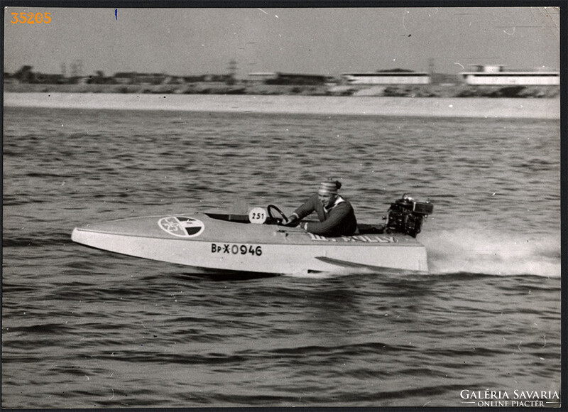 Larger size, photo art work by István Szendrő. Speedboat race, 1930s.