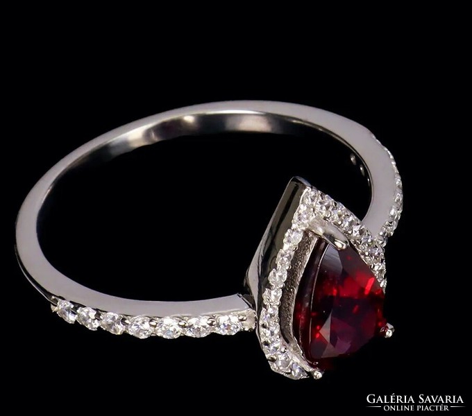 Valódi modern stílusú rubin drágaköves  ezüstgyűrű 6x8 mm ¹