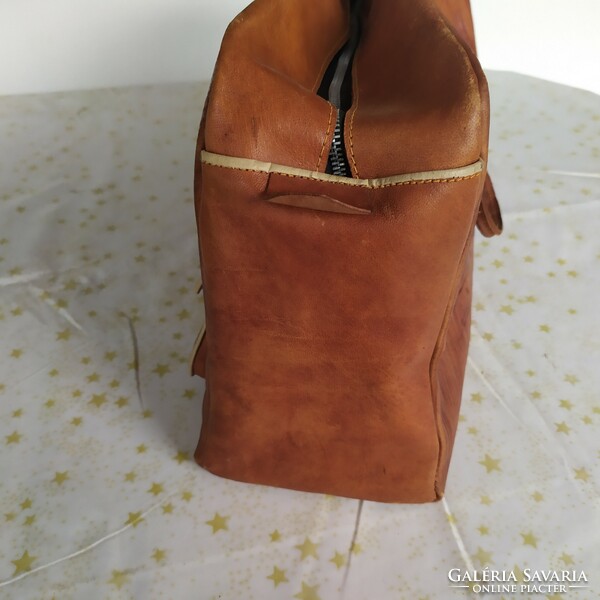 Women's Egyptian leather bag for sale!