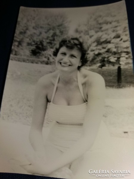 Antik cc.1930 magyar fotó Hölgy merész nyári fürdőruhában a képek szerint