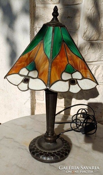 Tiffany table lamp, evening lamp with beautiful colors.