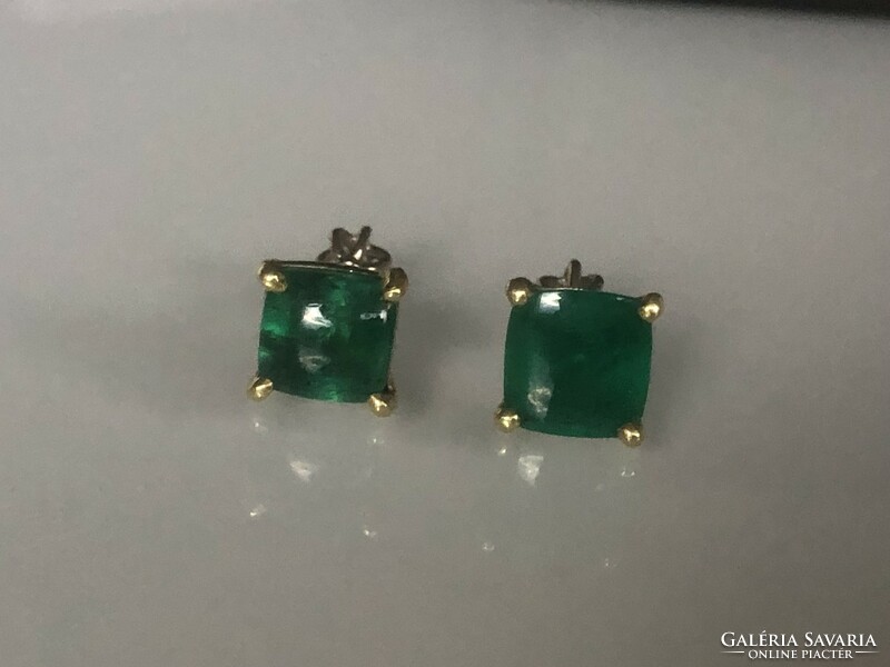 Emerald, 14k, yellow gold women's earrings.