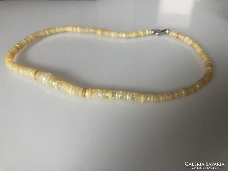 Ethiopia i opal necklace