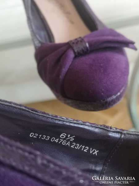 M&S 40,5-es. sötét lila alkalmi cipő 8 cm sarok, művelúr felsőanyag, eco, vegán, 26.5 cm bth