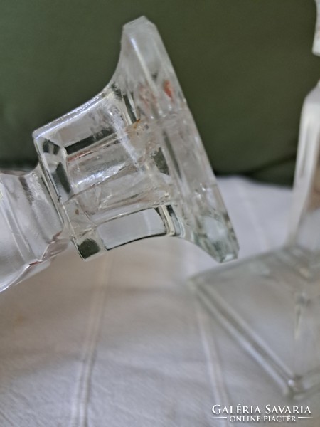 Régi, vintage üveg gyertyatartó pár, az egyik hibás
