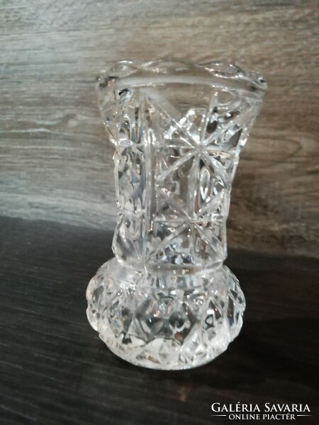 Csiszolt üveg kis váza