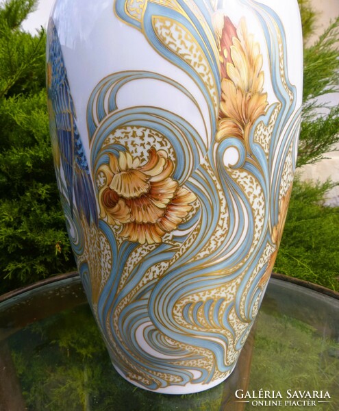 60 cm. Kaiser madaras-virágos váza.