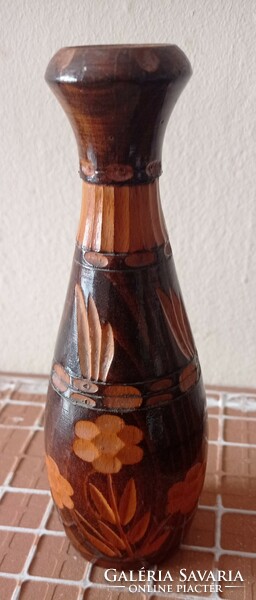 Carved, lacquered wooden vase, 18 cm