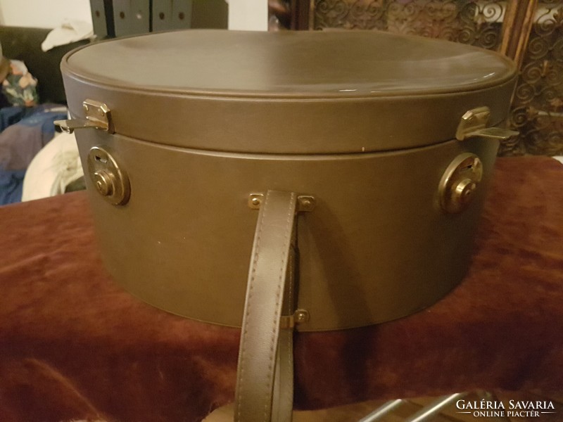 Hat box from the middle of the last century.