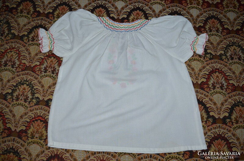 Mezőkövesdi matyó blouse for little girls