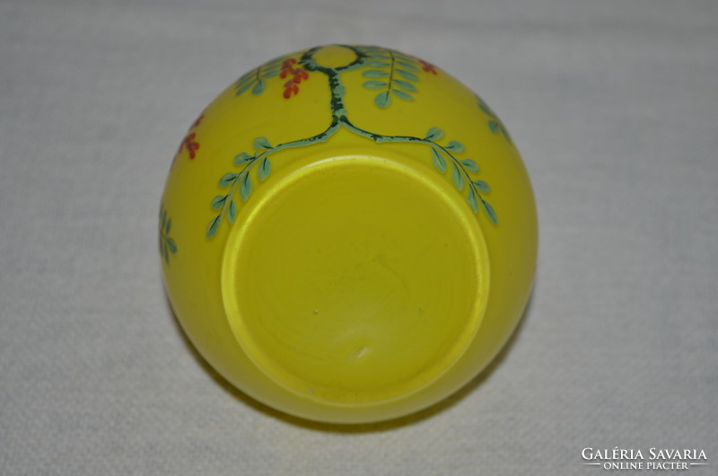 Shelled glass bonbonier with metal lid ( dbz 0075/2 )
