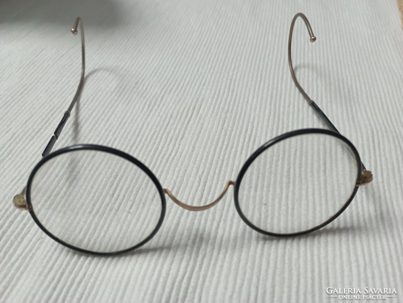 Antik szemüvegek 4 db