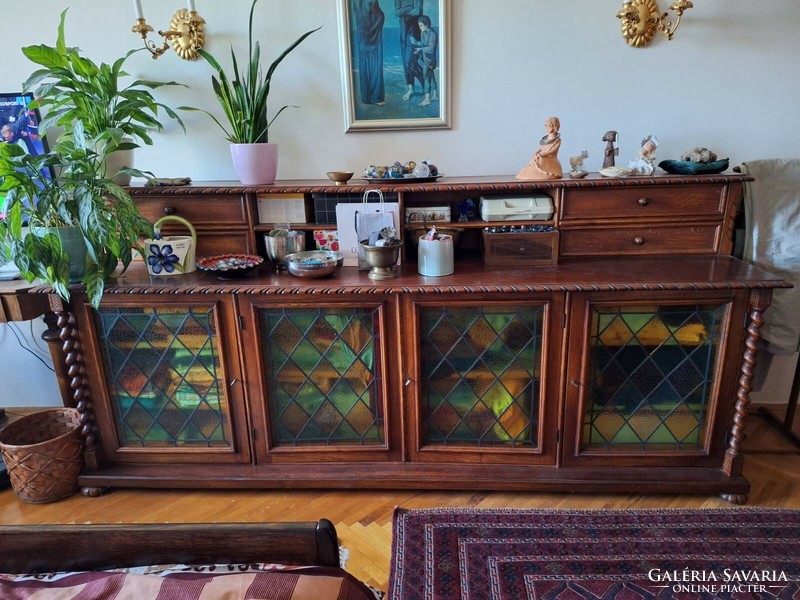 Walk-in colonial sideboard/commode (with coat of arms)