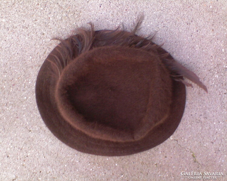 Brown old feathered angora hat