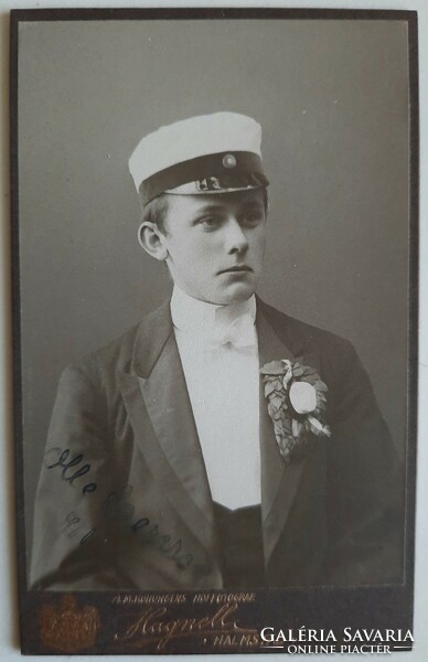 Swedish business card, from the studio of royal court photographer j.Hagnell, photo of a young man, 1911.