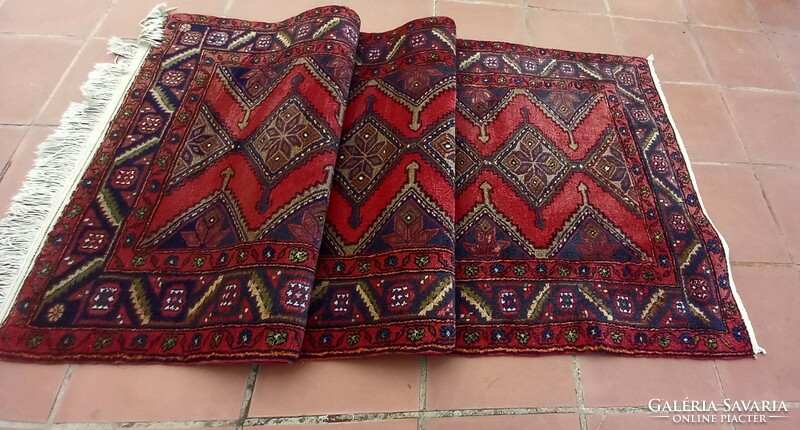 Iráni Nahavand  kézi csomózású szőnyeg ALKUDHATÓ