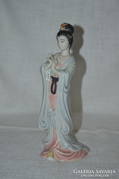 Oriental female figure