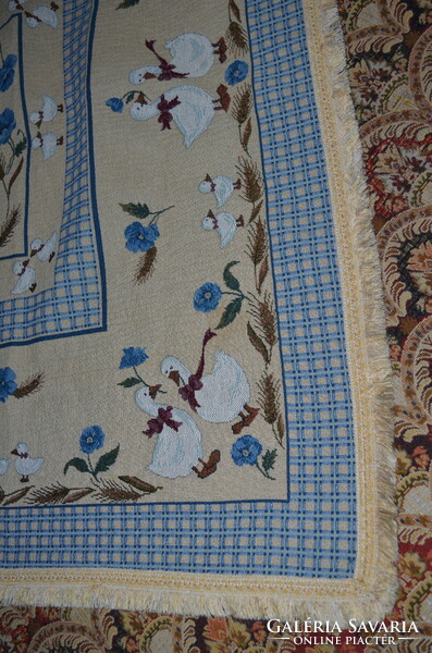 Goose tablecloth with large woven pattern - bedspread