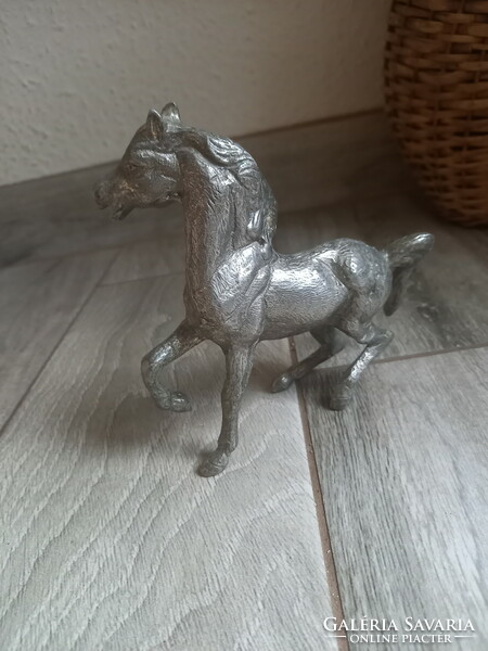 Szép régi ezüstözött ló szobor II. (15x12,8x4 cm)