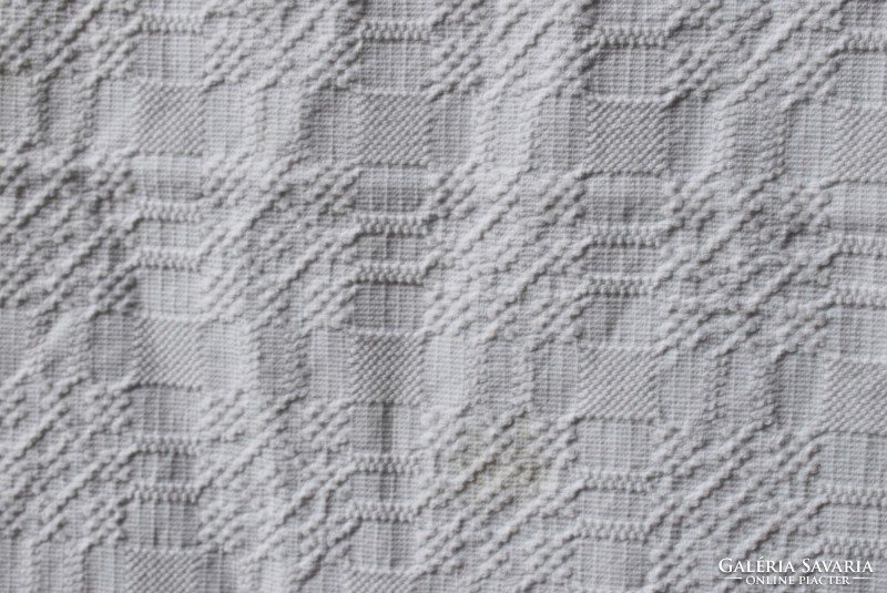 Large linen tablecloth ~ 3 m, special Transylvanian home-woven fabric 310 x 140 cm + 8 cm lace in a circle, two edges