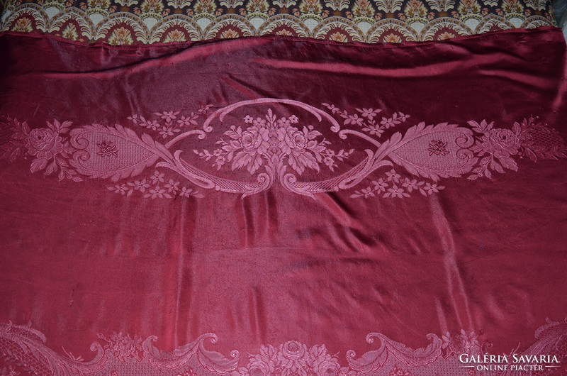 Heavy silk brocade bedspread 02