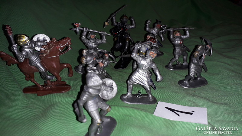 1972. Old silver armored knights plastic toy soldiers - Jean Höffler West Germany - according to pictures 1