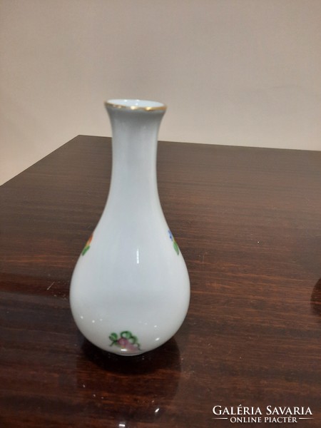 Herendi virágmintás porcelán váza 15,5 cm