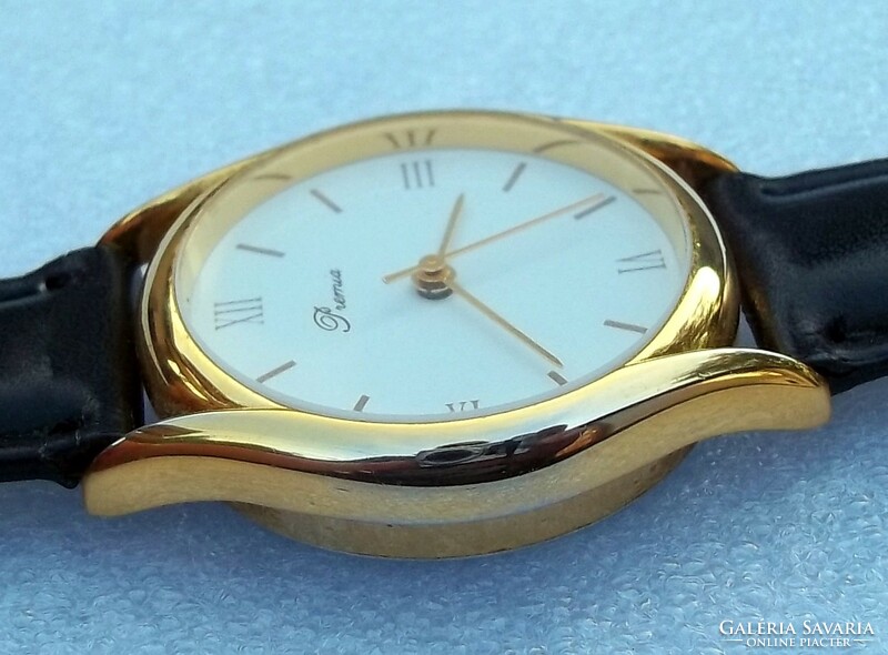 Premium vintage mechanical women's wristwatch