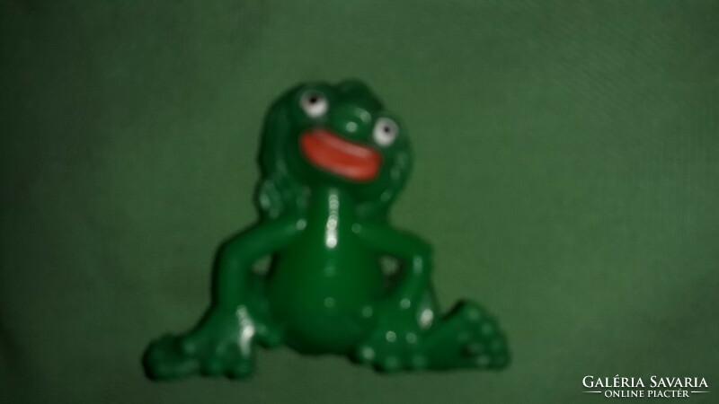 1974. Marked painted rubber hairy frog keychain ornament figure as shown in the pictures