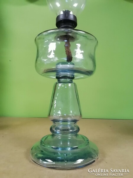 Antik, világoskék üveg petróleumlámpa