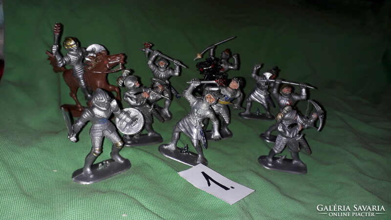 1972. Old silver armored knights plastic toy soldiers - Jean Höffler West Germany - according to pictures 1