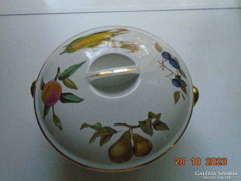 Royal worcester evesham gold fireproof soup bowl with painting-like fruit patterns