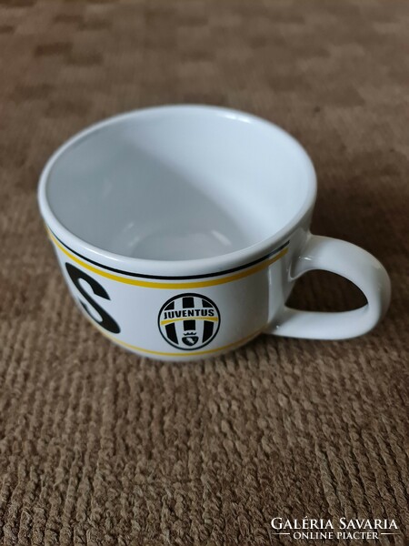 Juventus white and black mug