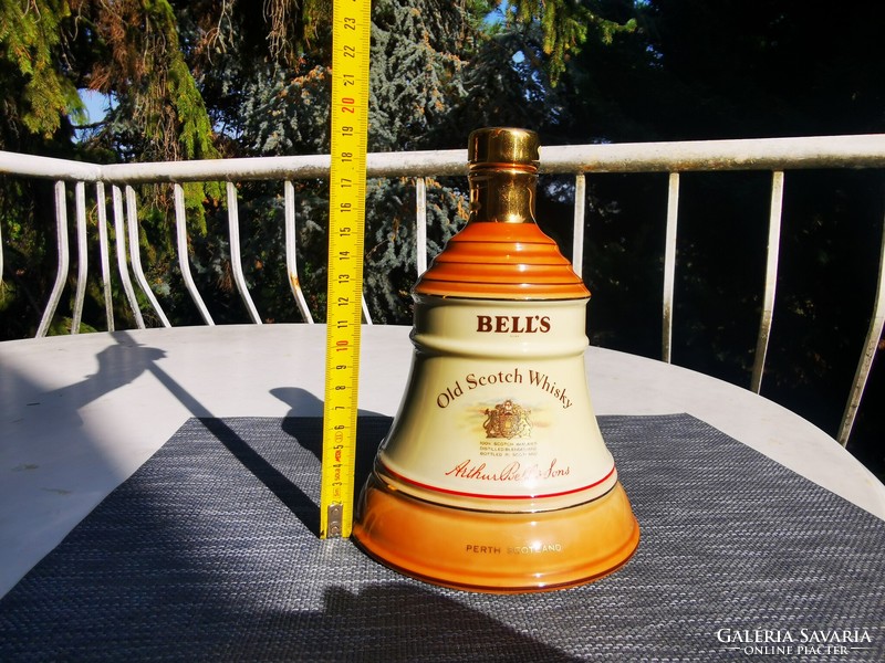 English bells wiskhys bottle