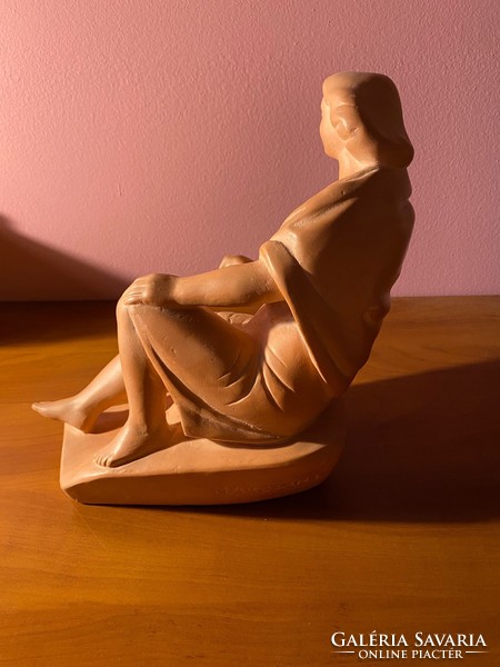 László Marosán - terracotta statue of a kneeling woman