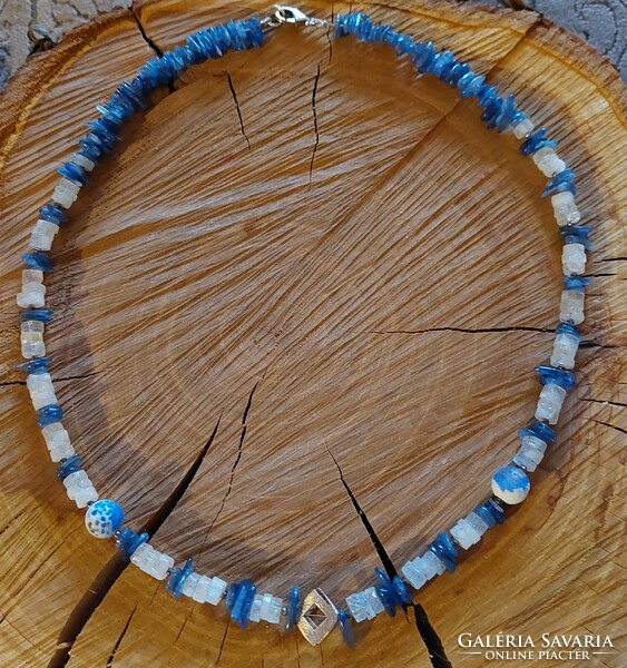 Rainbow moonstone and kyanite necklace with silver-plated decoration