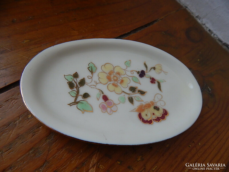 Zsolnay oval small plate