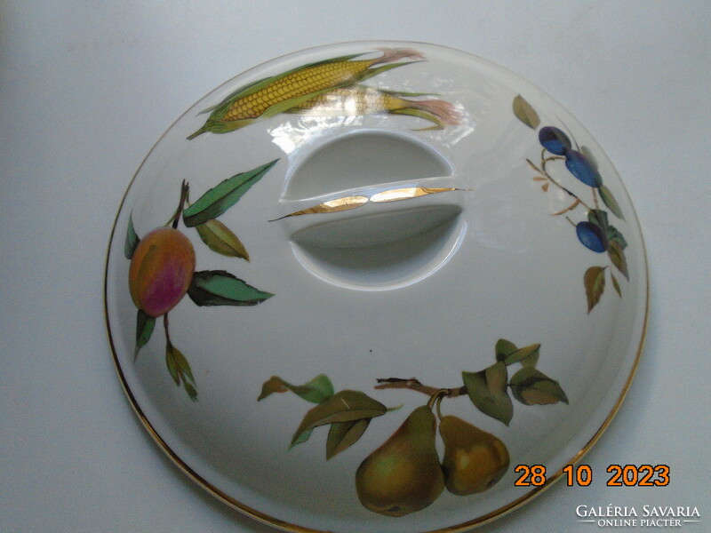 Royal worcester evesham gold fireproof soup bowl with painting-like fruit patterns