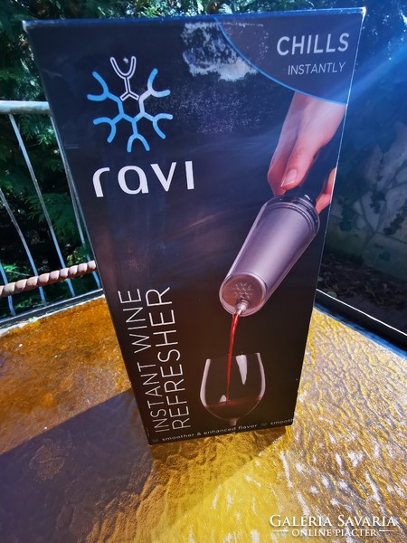 Ravi wine cooler accessory,