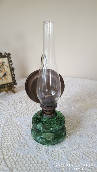 Zöld üveg tartályos petróleumlámpa,falilámpa
