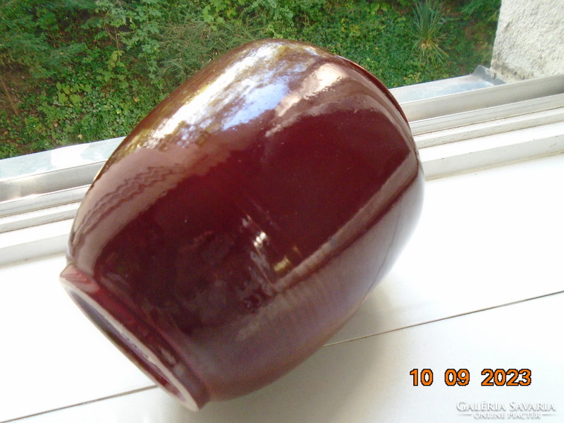 Handmade Chinese vase with oxblood glaze