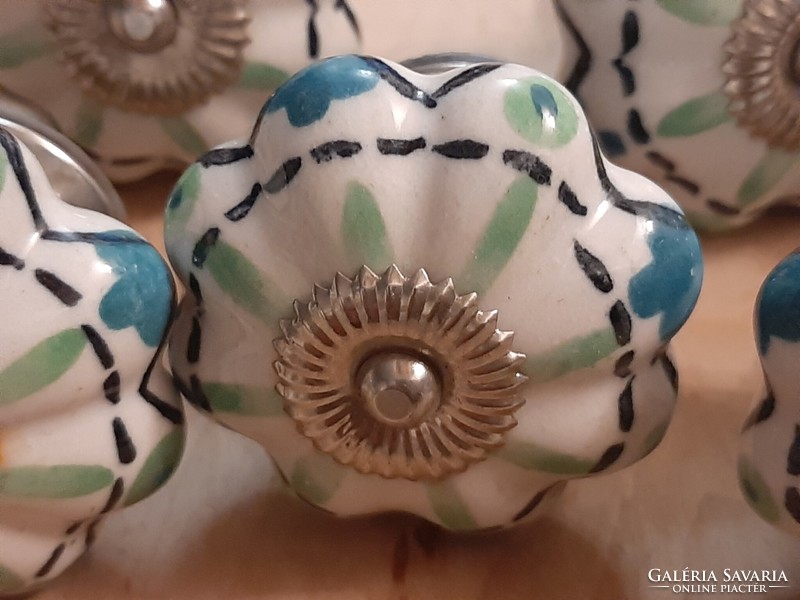 Kézzel festett Porcelán bútor gombok 6 db egyben Provence, vintage