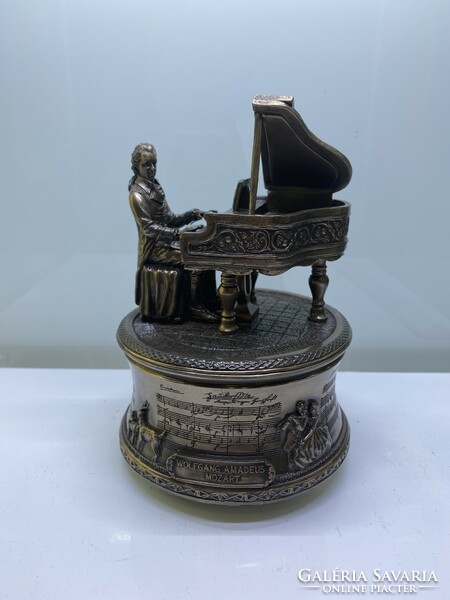 Statue of Mozart playing music