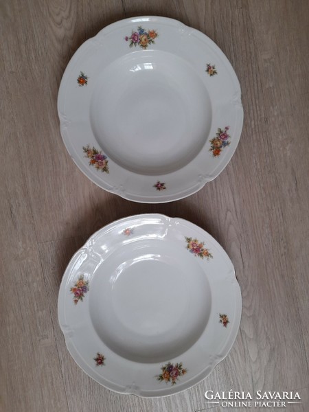 Drasche flower patterned plates