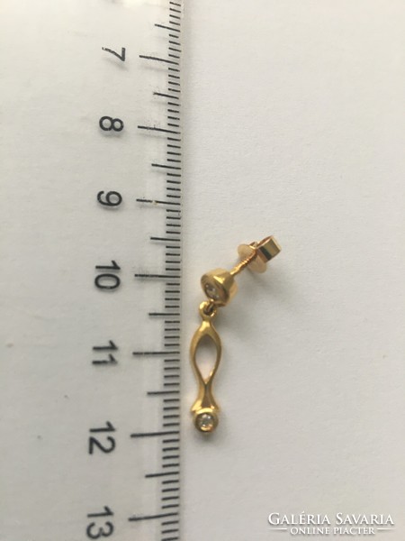 18K gold earrings with zirconia stones, 2.89 g