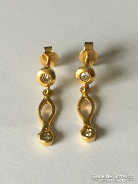 18K gold earrings with zirconia stones, 2.89 g