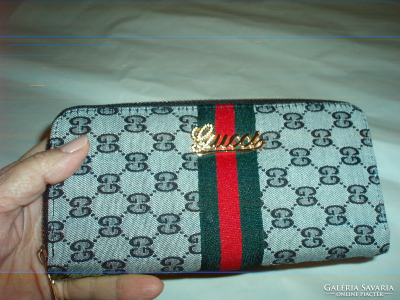 Canvas wallet with Gucci logo