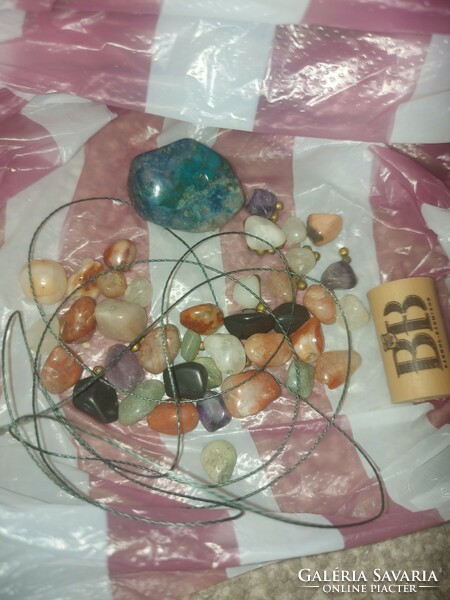Semi-precious Esoteric Necklace, Disintegrated, 30 pieces, and one large stone