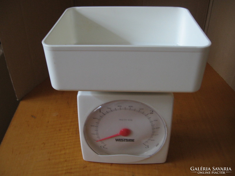 Retro kitchen scales